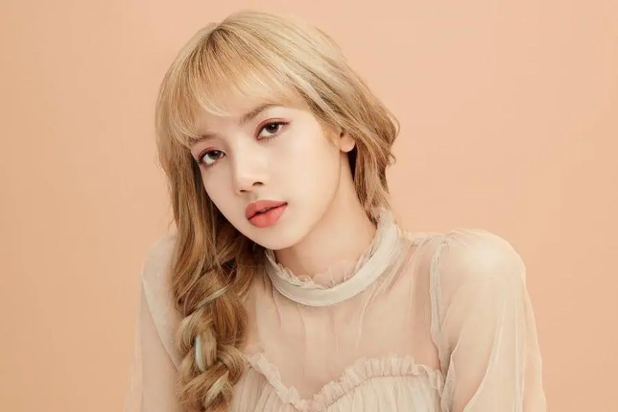 lisa - BLACKPINK EU Store